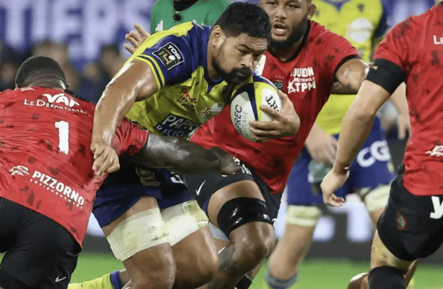 Clermont renverse Toulon dans un match tendu sous la pluie