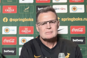 Rassie Erasmus : &laquo; Si vous voulez faire passer un message, vous devez le faire ici &raquo;