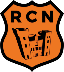 Nationale, Arrivée des joueurs du RCN dans une « marée orange » au Stadium Municipal d'Albi.
