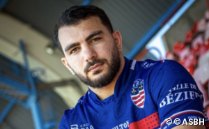 La Rochelle : Nikolozi Sutidze rejoint B&eacute;ziers en pr&ecirc;t en Pro D2
