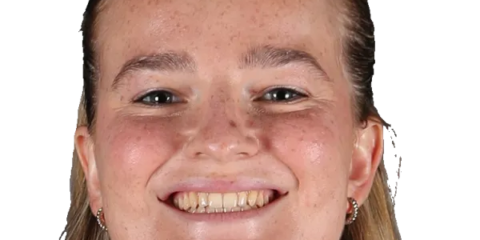 Daisy Hibbert Jones &mdash; Troisi&egrave;me Ligne Angleterre F&eacute;minines